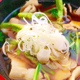 せりと豚肉のお汁♩(うどん、蕎麦、すいとんなど)